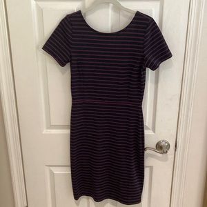 Banana republic size 2 striped scoop back dress. 35.5 inches overall length